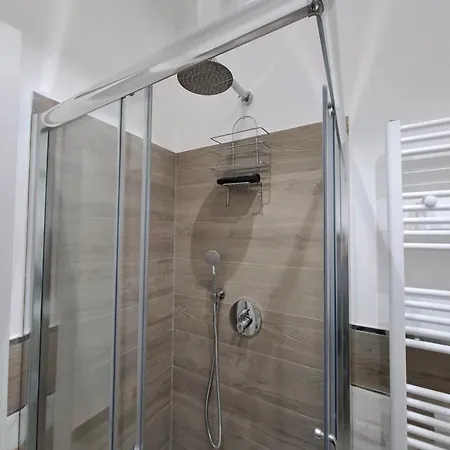 Casa Lizy Неттуно